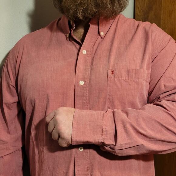 Izod Red Chambray Button Down Shirt XL Cotton Classic Preppy Check Collar Logo - Picture 9 of 10